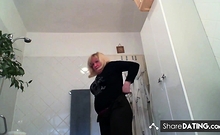 Hidden Cam Maid Changing Clothes 06