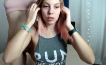 Amateur Lesbian Fisting On Webcam