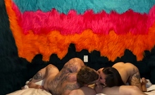 Inked bi babe enjoys wild bisexual 3some